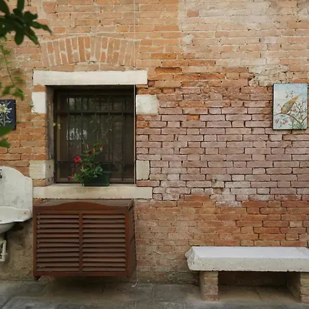 Garden In Biennale Apartament